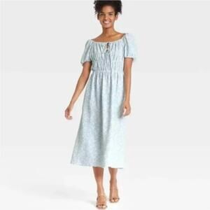 Who What Wear Blue Floral Smocked Puff Sleeve Midi Dress Size M